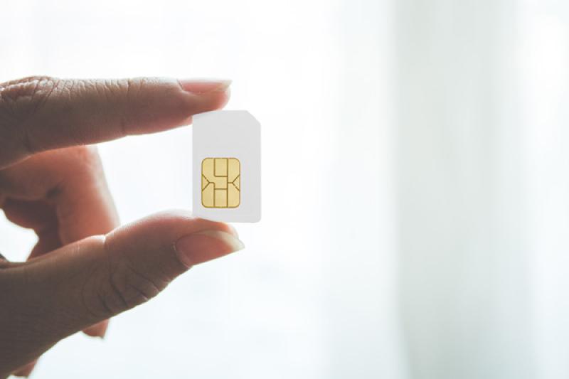 Минцифры планирует ужесточить продажу SIM-карт