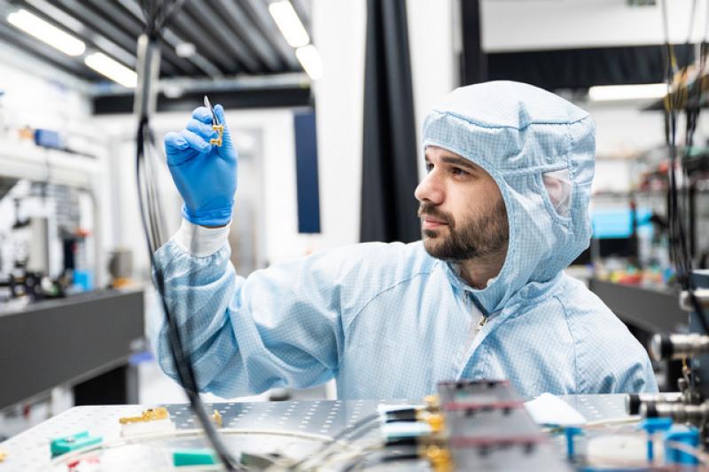 Новый сверхчувствительный детектор поможет масштабировать квантовые технологии