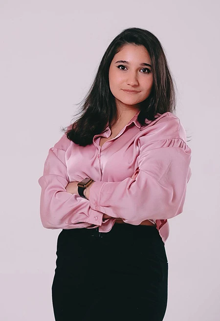 Маркетолог CESCA Жанна Герасимова Маркетолог CESCA Жанна Герасимова