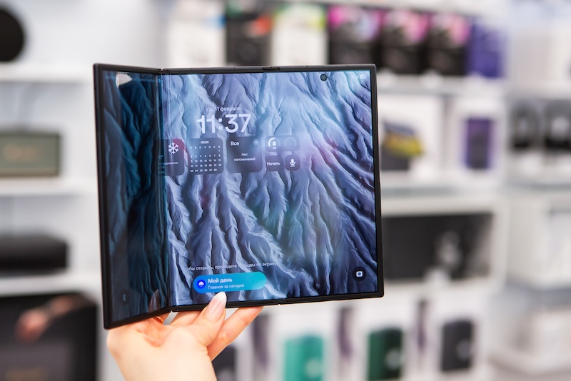 Samsung Galaxy Z Trifold в режиме планшета