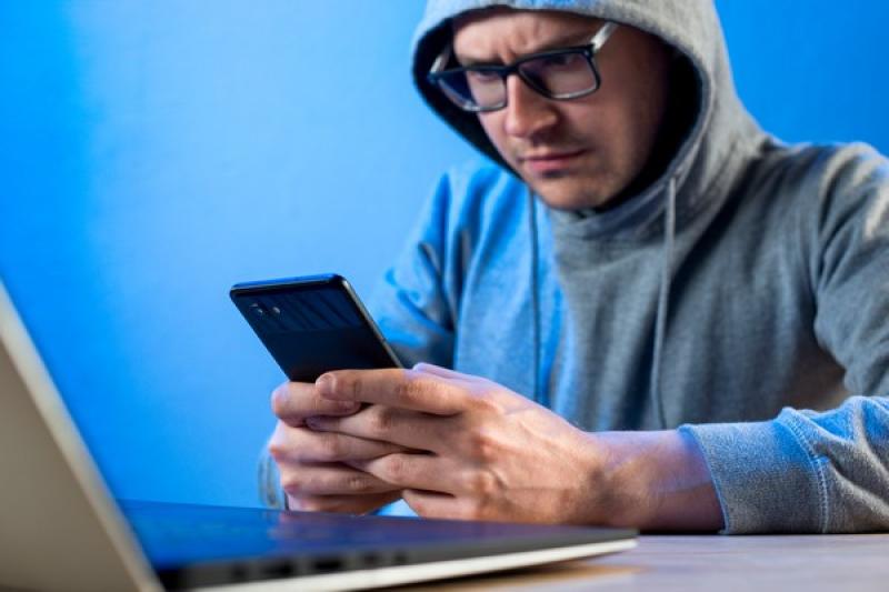 Мошенники блокируют устройства Apple через поддельные Telegram-клиенты