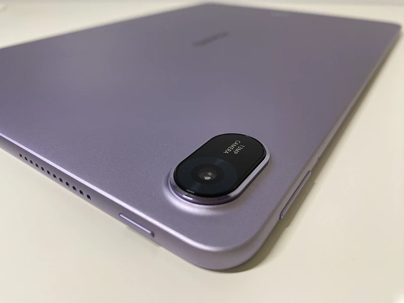 Кнопка включения, динамик и камера Кнопка включения, динамик и камера