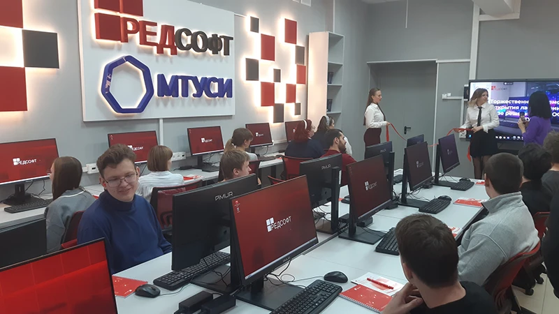 Все готово к торжественному открытию ИТ-лаборатории РЕД СОФТ в МТУСИ Все готово к торжественному открытию ИТ-лаборатории РЕД СОФТ в МТУСИ