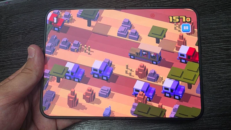 Игра на весь экран в iPhone Duo