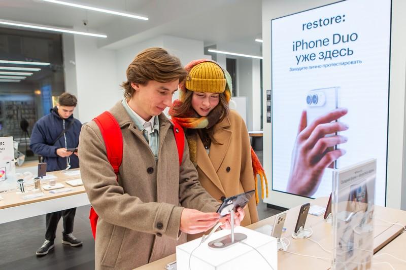 restore: начал выдачу iPhone Duo по предзаказам и открыл свободную продажу новинки